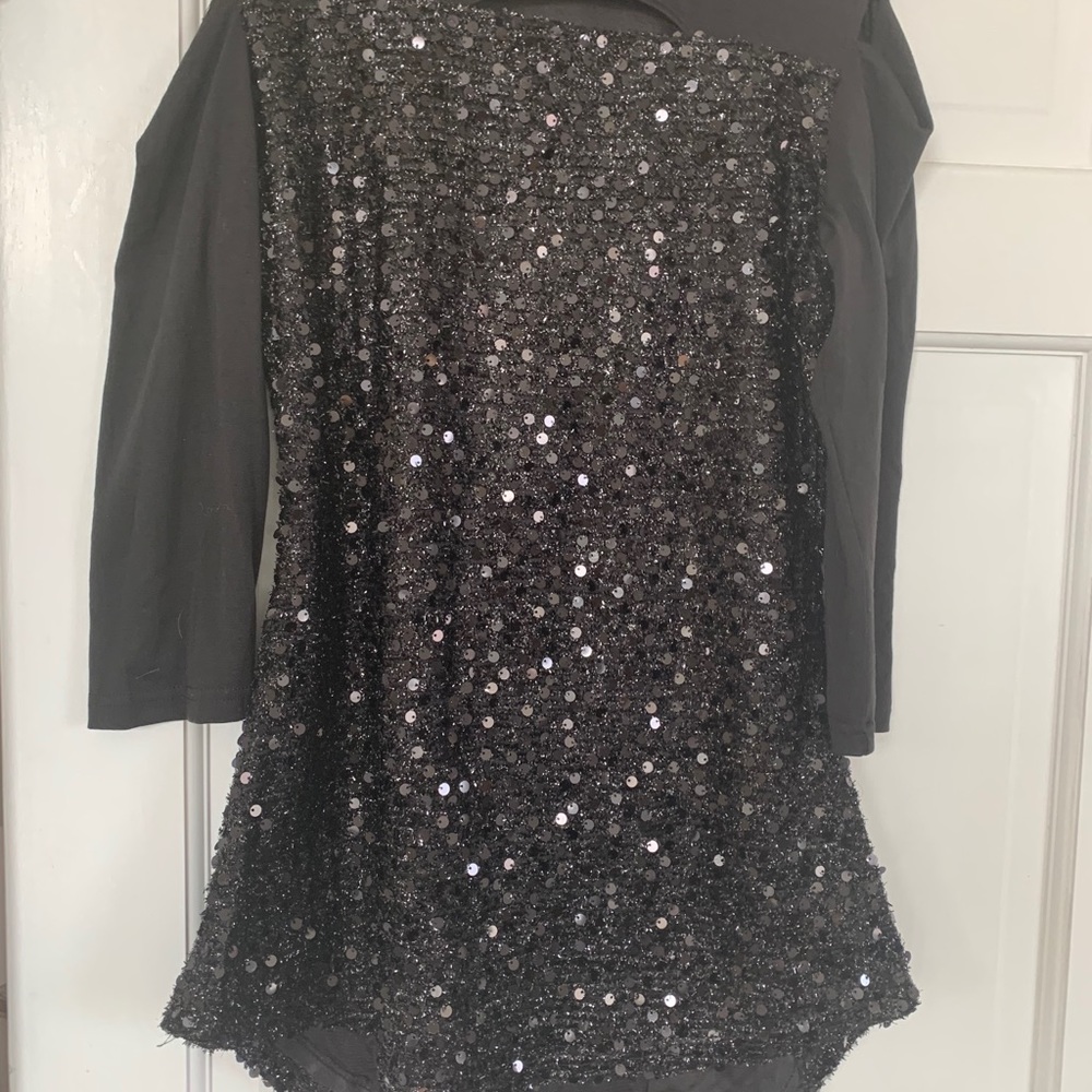 Black knit top with sparkle, Size M, NWOT